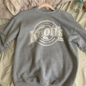 knotts berry farm sweater !